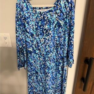 Lulu B misses size L dress with ruffled sleeves and hem
